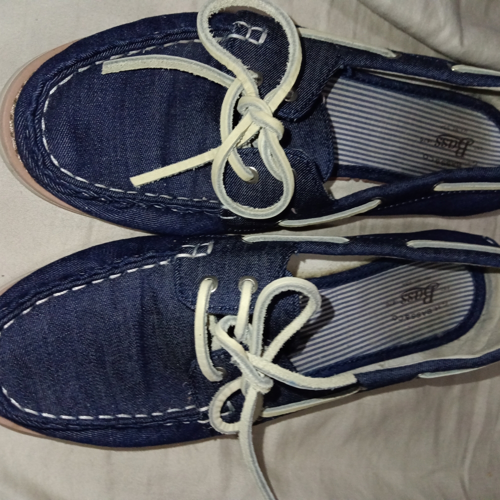 Bass Navy and Cream Women's Loafers